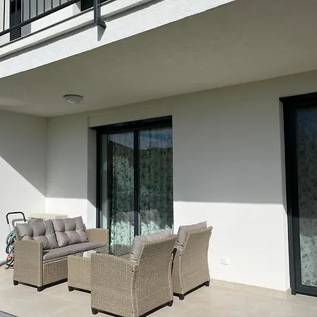 Napfeny Apartman Ll. Šoproň Exteriér fotografie